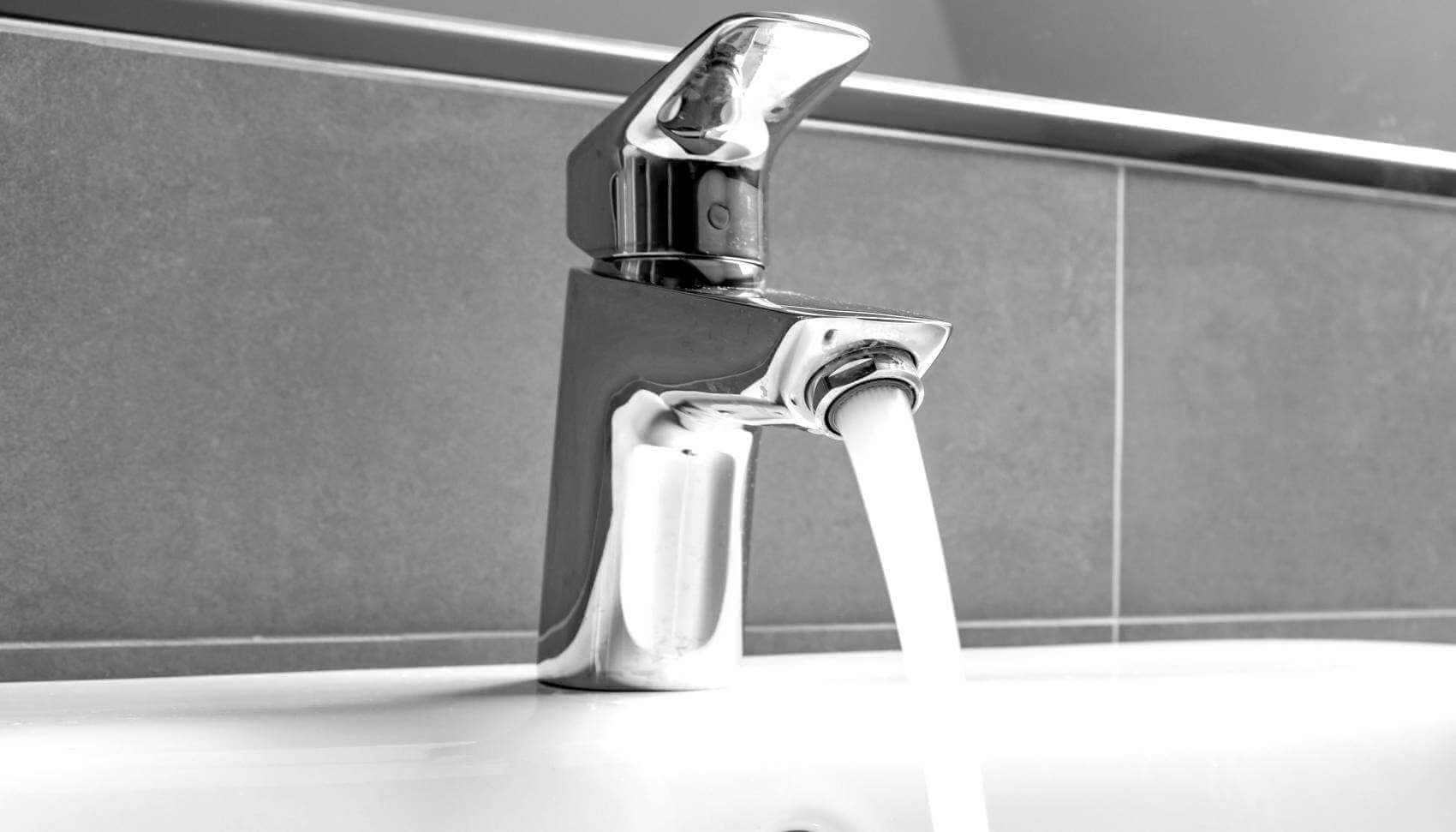 Banner Image - Running Faucet - Tap - AdobeStock_314189037